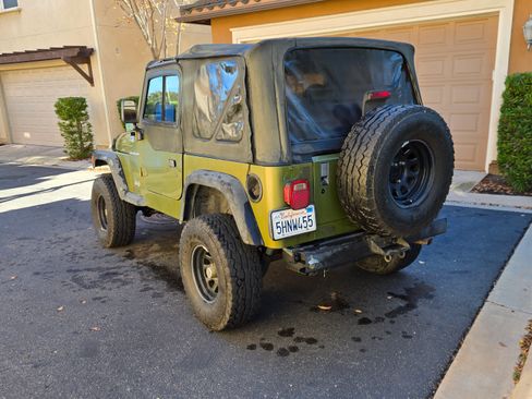 Used 1997 Jeep Wrangler SE image 4