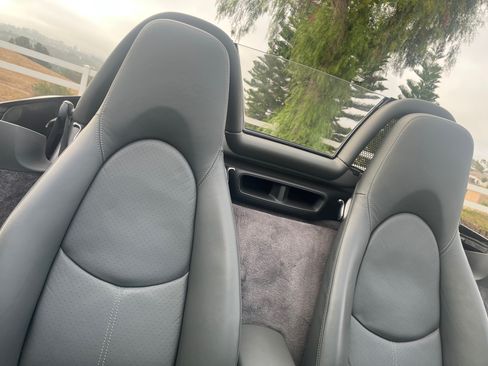 Used 2005 Porsche Boxster S RWD image 29