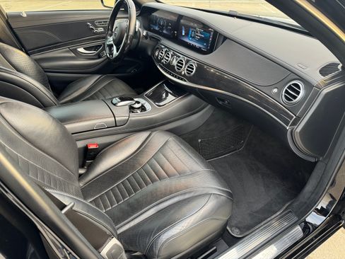 Used 2020 Mercedes-Benz S 560 4MATIC Sedan image 13