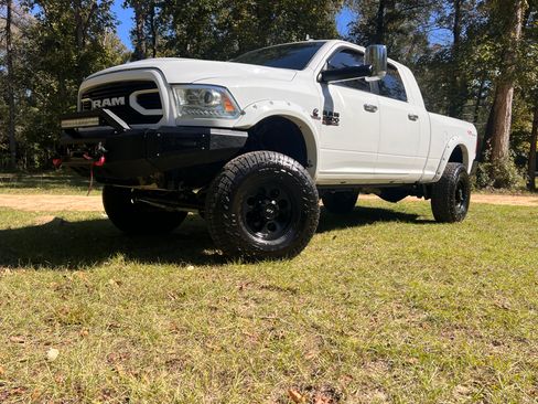 Used 2014 RAM 2500 Limited image 2