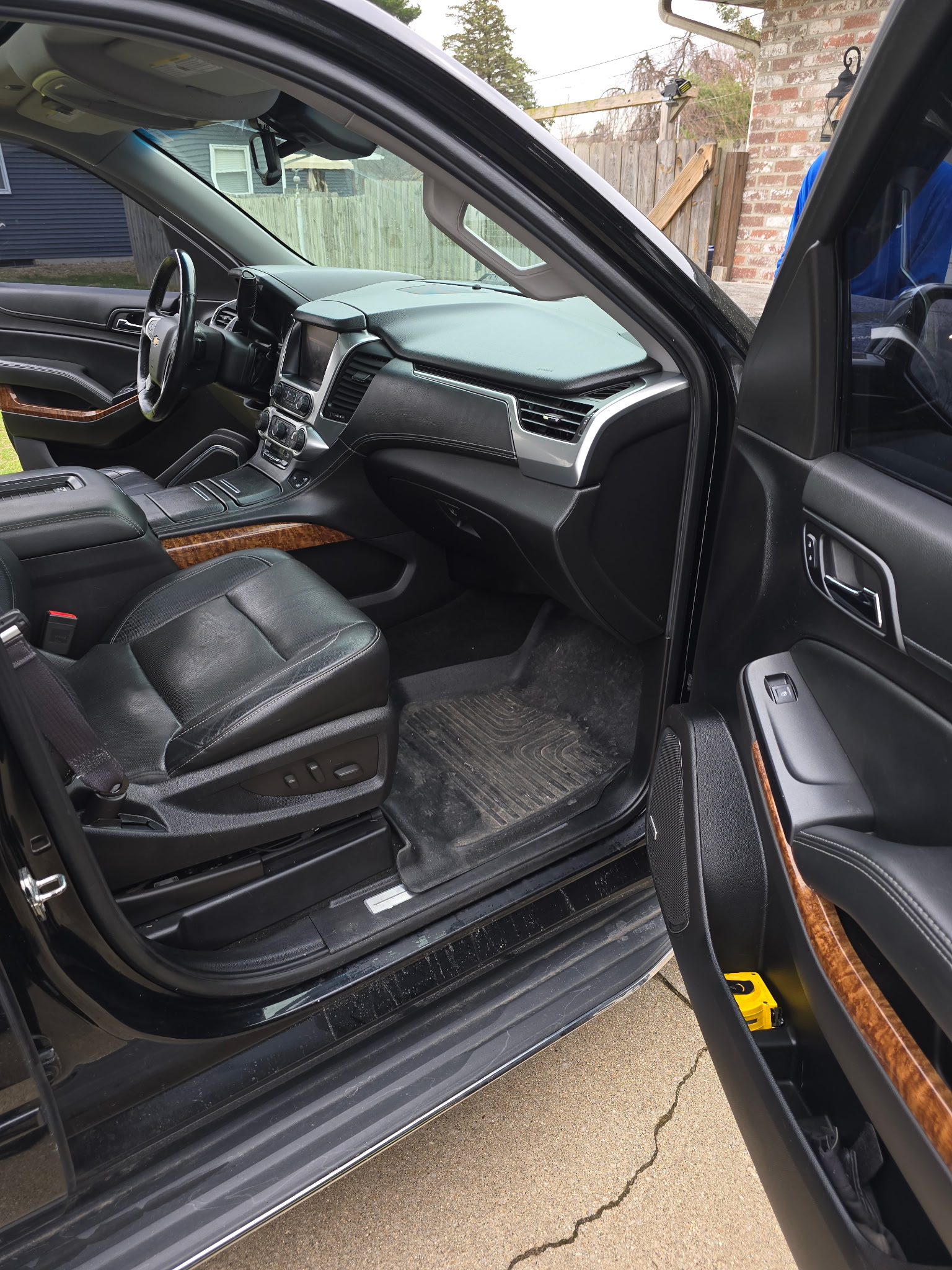 Used 2016 Chevrolet Tahoe LTZ AWD/4WD image 16