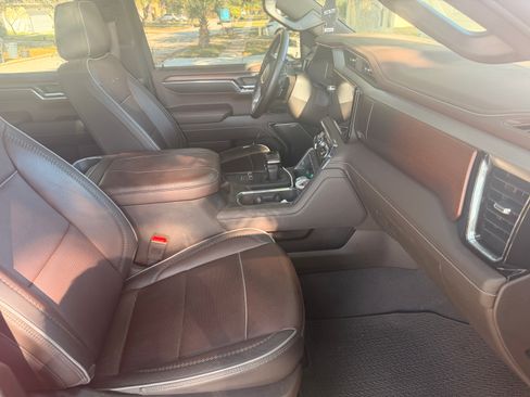 Used 2024 GMC Sierra 1500 Denali w/ Denali Reserve Package image 8