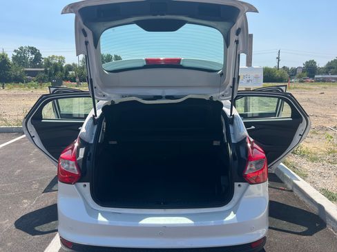 Used 2014 Ford Focus Titanium FWD image 6