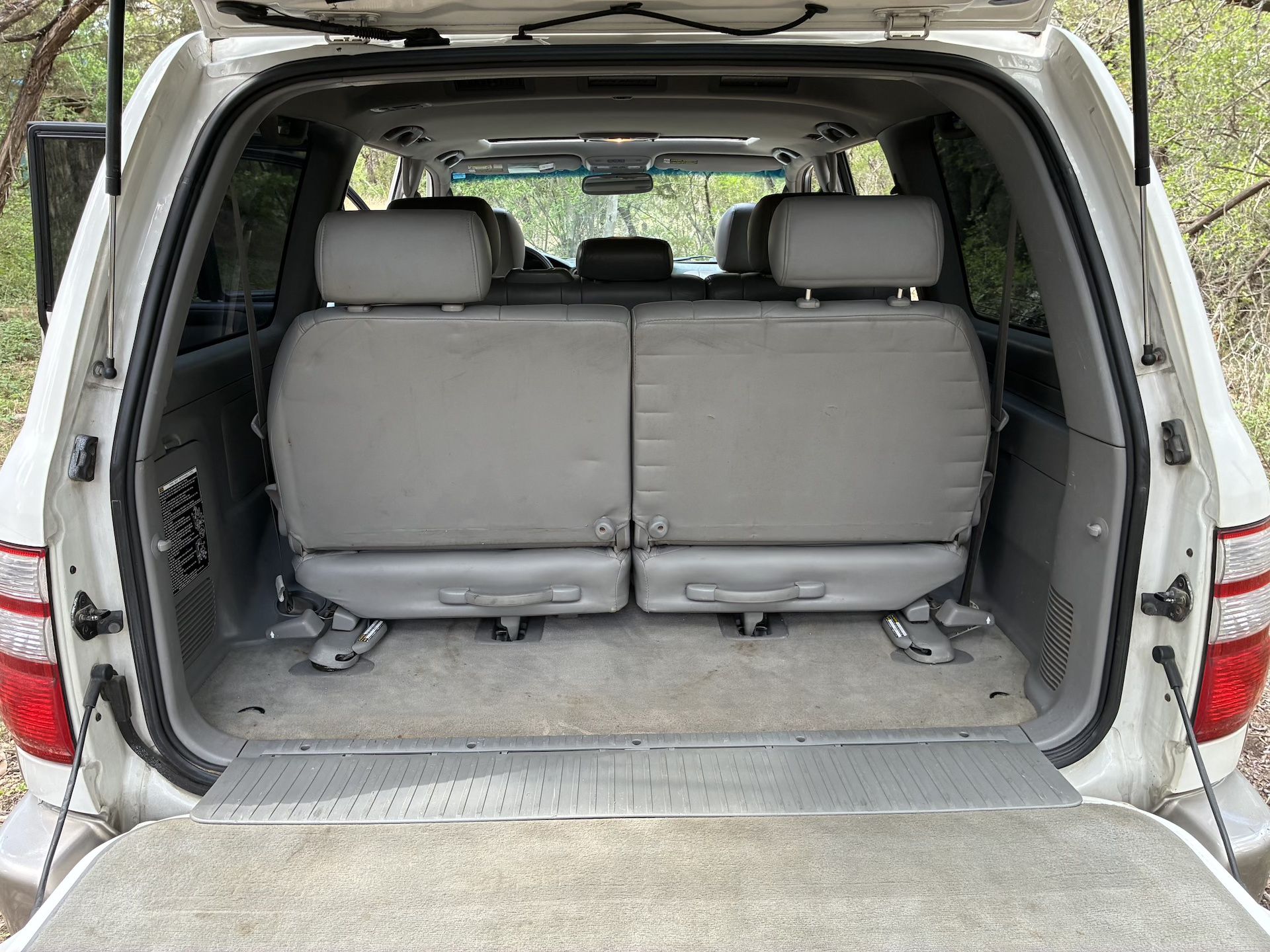 Used 2005 Toyota Land Cruiser AWD/4WD image 27