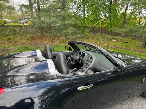 Used 2008 Pontiac Solstice Convertible w/ Premium Package RWD image 11