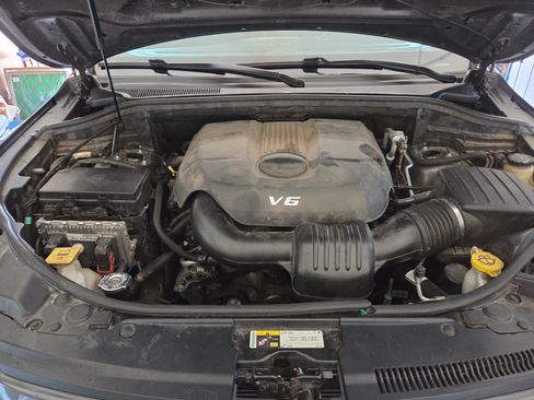 Used 2014 Jeep Grand Cherokee Overland AWD/4WD image 15