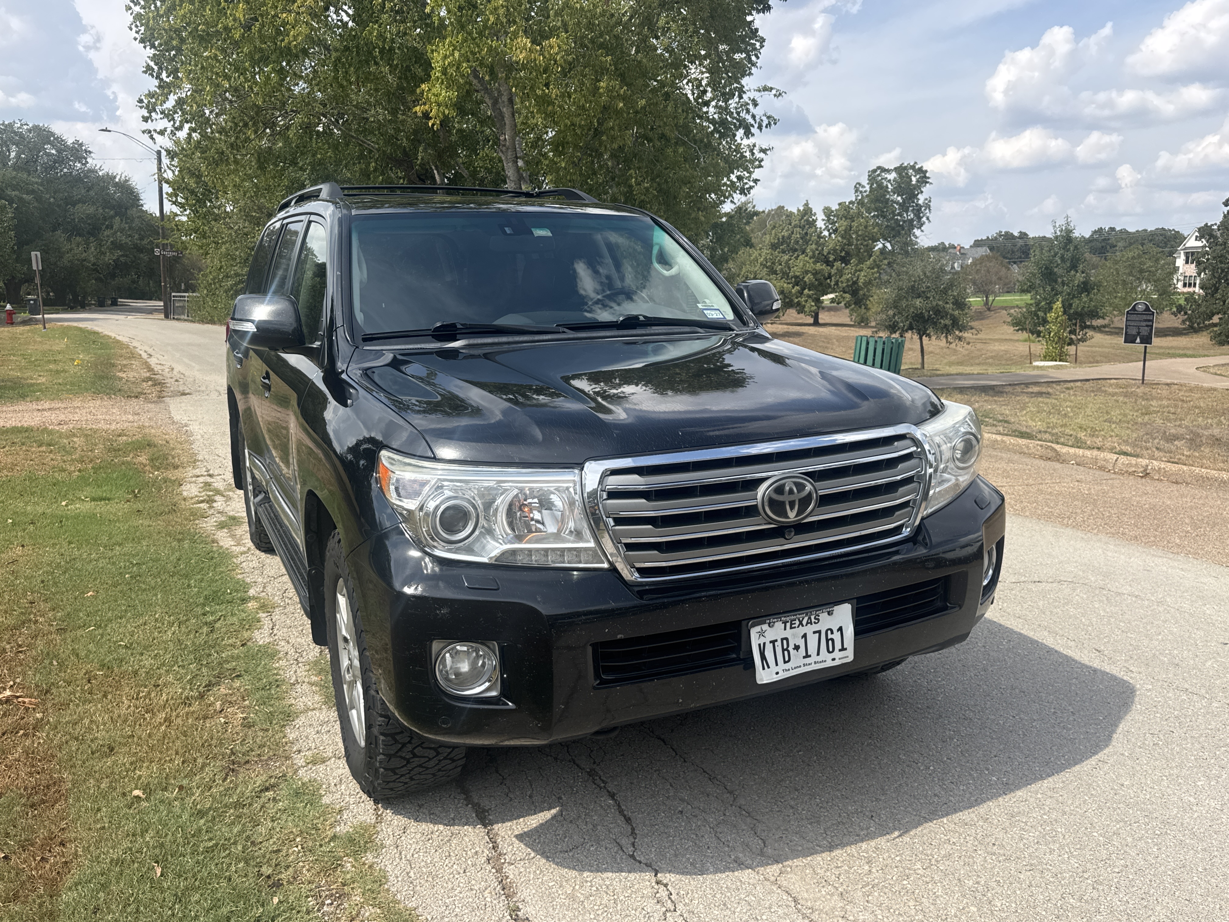 Used 2015 Toyota Land Cruiser AWD/4WD image 11
