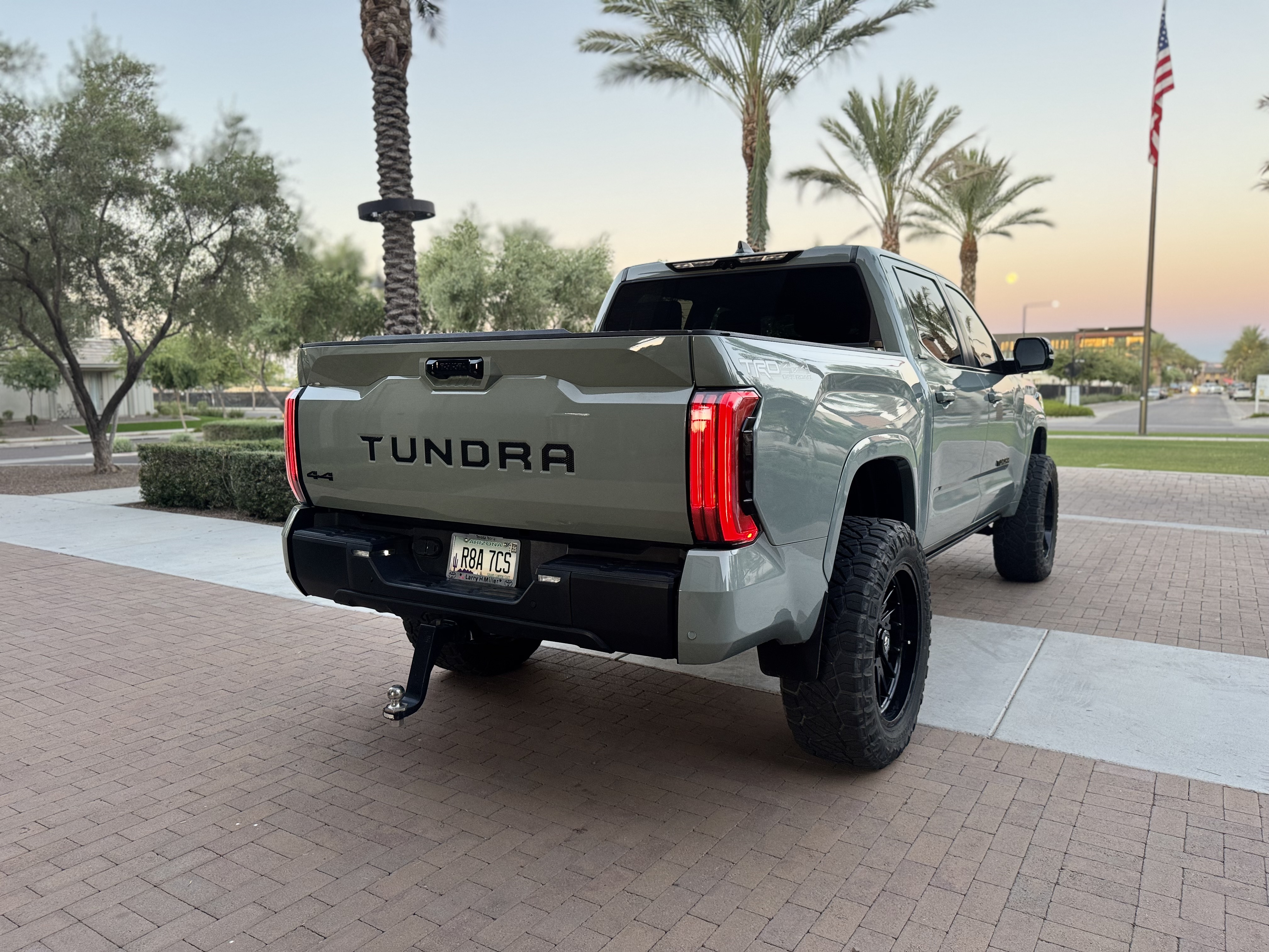 Used 2024 Toyota Tundra Limited w/ TRD Off-Road Package AWD/4WD image 4