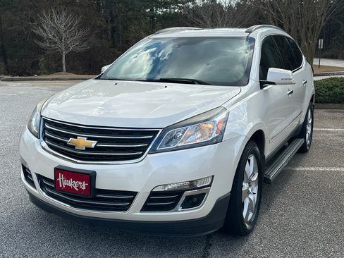 Used 2014 Chevrolet Traverse LTZ image 1