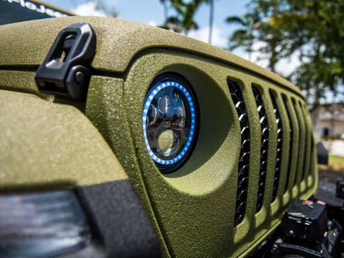 Used 2018 Jeep Wrangler Unlimited Sport S AWD/4WD image 10
