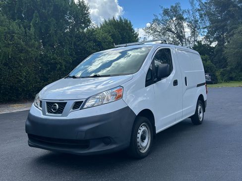 Used 2019 Nissan NV200 S FWD image 8