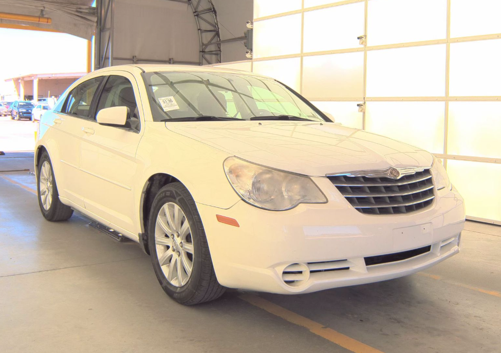 Used 2010 Chrysler Sebring Limited FWD image 5