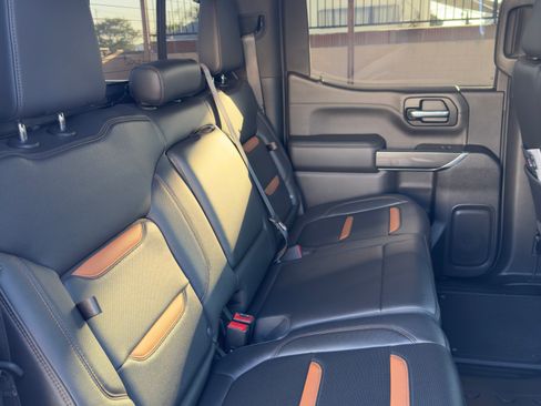 Used 2020 GMC Sierra 1500 AT4 w/ AT4 Premium Package image 26