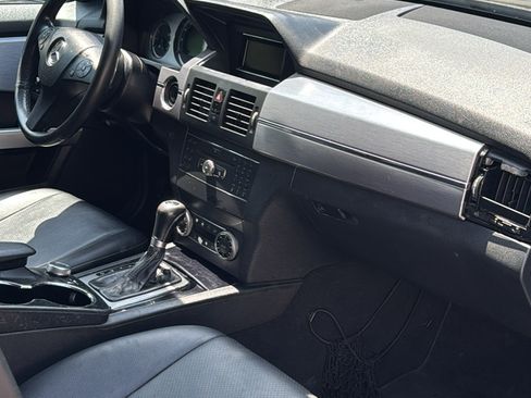 Used 2010 Mercedes-Benz GLK 350 2WD image 8