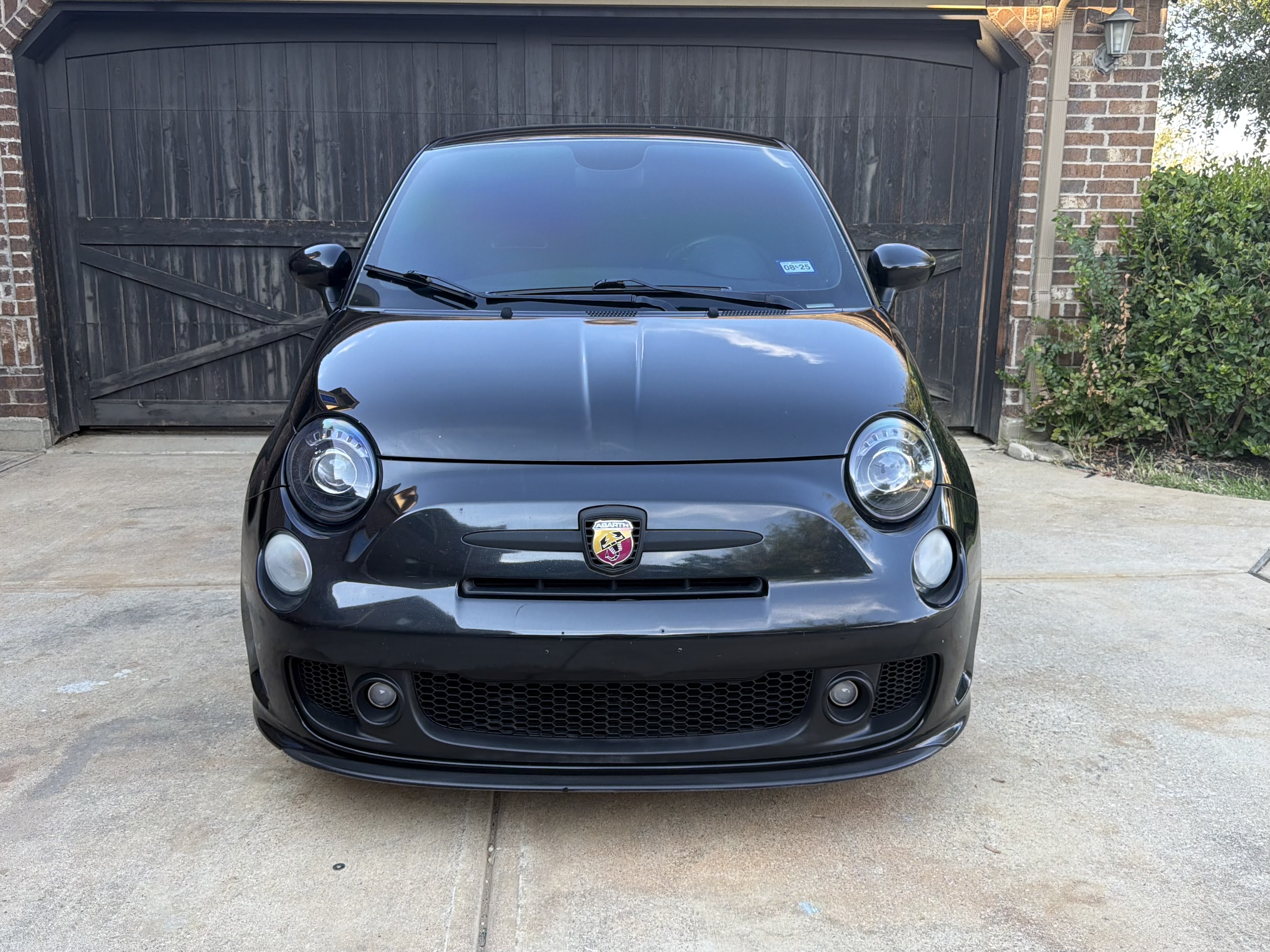 Used 2013 FIAT 500 Abarth w/ Comfort/Convenience Group FWD image 9