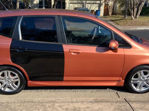 Used 2007 Honda Fit Sport image 2