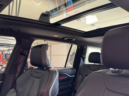 Used 2021 Jeep Grand Cherokee L Overland w/ Advanced Protech Group III image 10