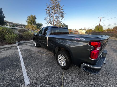 Used 2020 Chevrolet Silverado 1500 LT w/ Trailering Package image 8