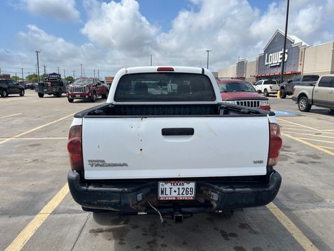 Used 2006 Toyota Tacoma 4x4 Double Cab image 2
