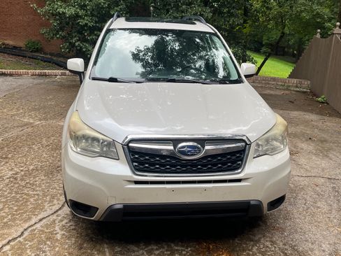 Used 2014 Subaru Forester 2.5i Premium w/ Popular Package #2 AWD/4WD image 2