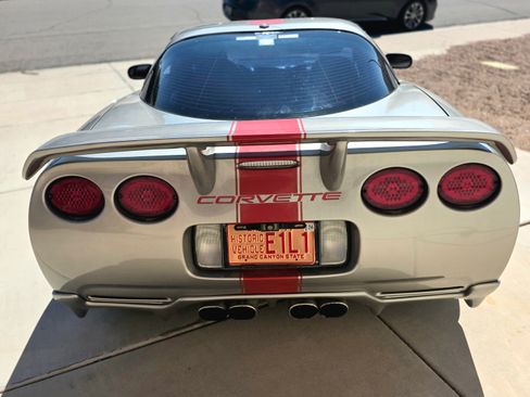 Used 1998 Chevrolet Corvette Coupe w/ Roof Pkg image 6