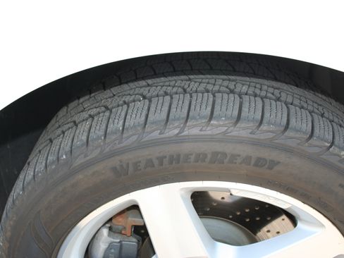 Used 2013 Mercedes-Benz ML 550 4MATIC image 29