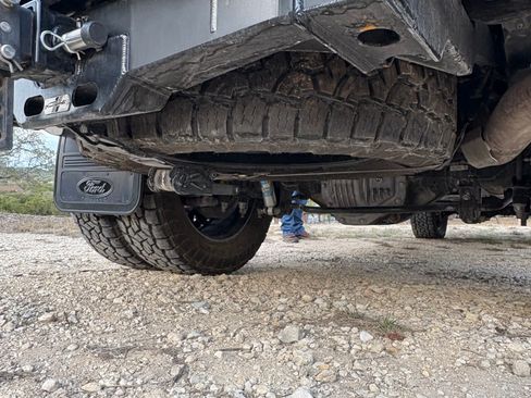 Used 2024 Ford F350 Lariat w/ Lariat Ultimate Package image 12