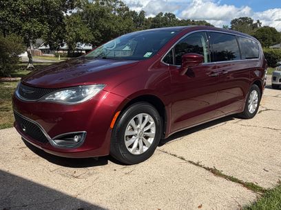 Used 2019 Chrysler Pacifica Touring Plus w/ Advanced Safetytec Group
