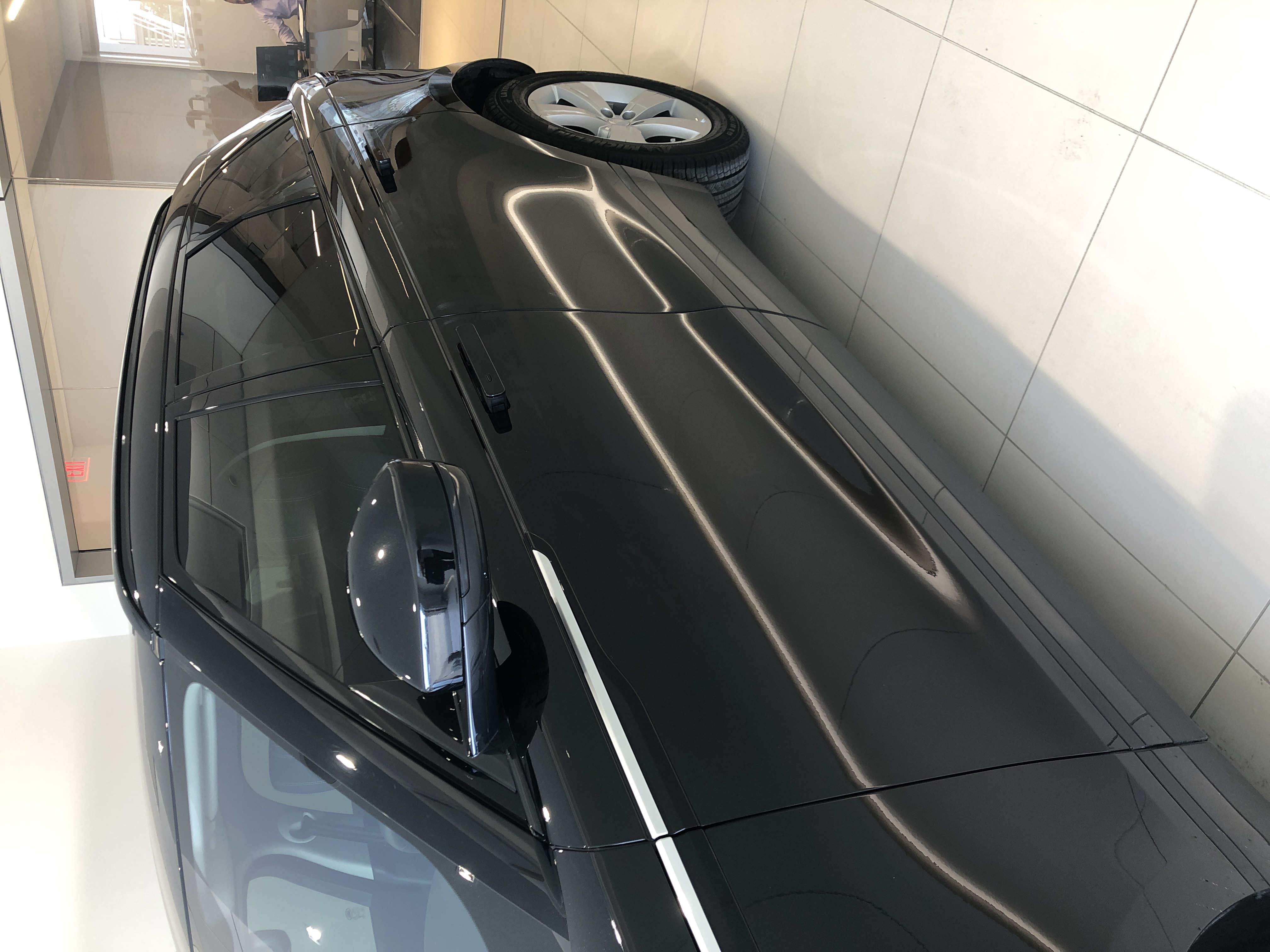 Used 2018 Land Rover Range Rover Velar S AWD/4WD image 5