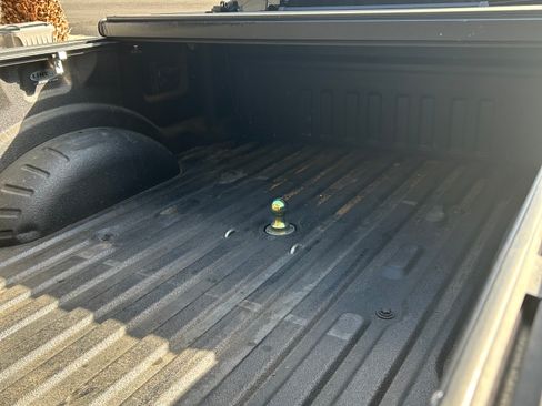 Used 2019 Ford F250 Lariat image 13