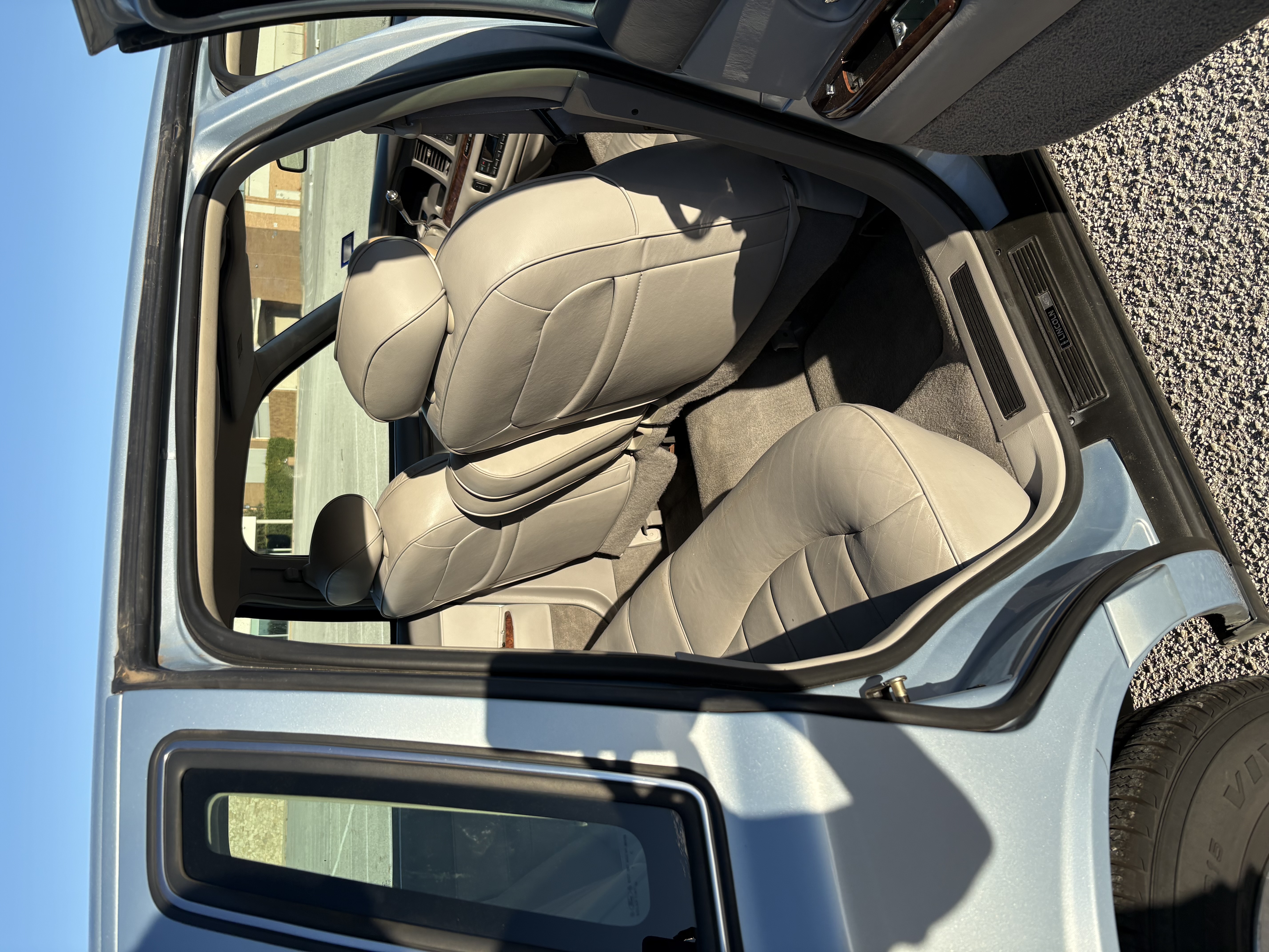 Used 1997 Lincoln Town Car Executive RWD image 6