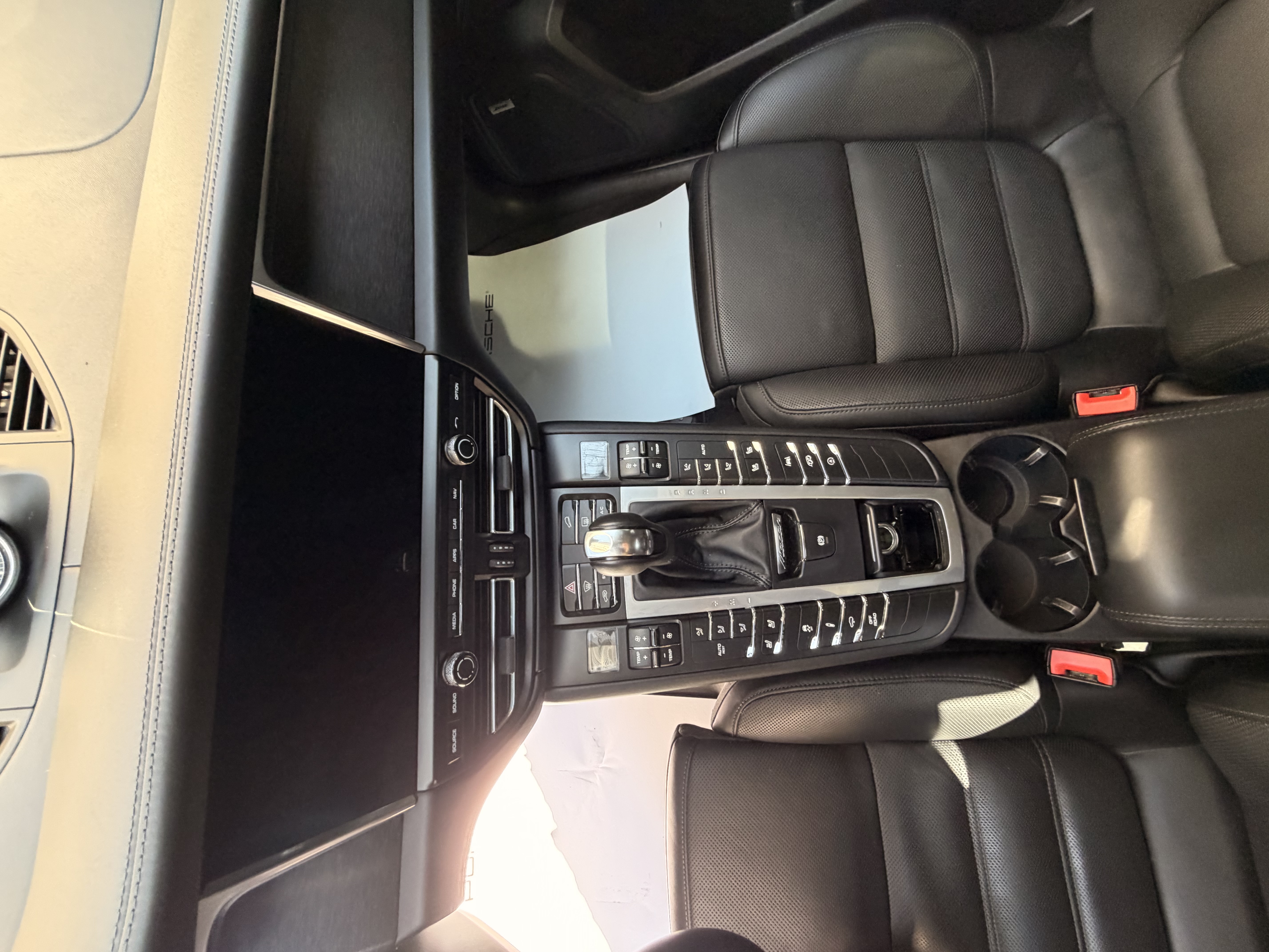 Used 2020 Porsche Macan GTS AWD/4WD image 27