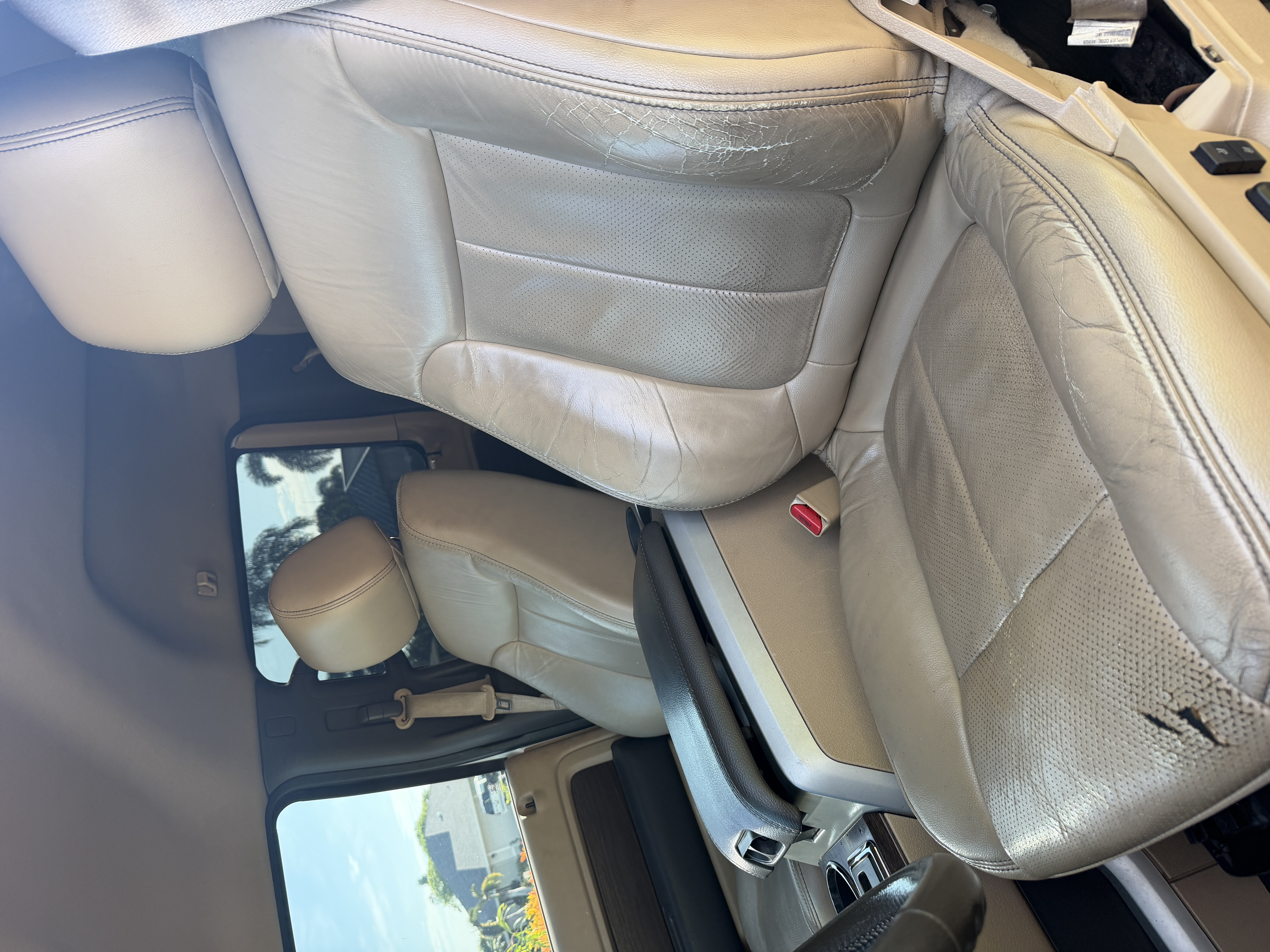 Used 2013 Ford F150 Lariat w/ Mid Equipment Group AWD/4WD image 6