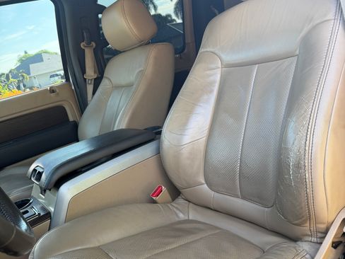 Used 2013 Ford F150 Lariat w/ Mid Equipment Group AWD/4WD image 6