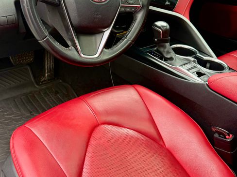 Used 2020 Toyota Camry XSE image 9