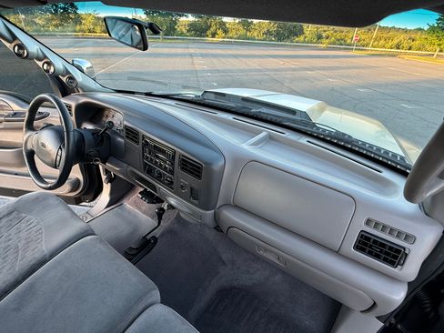 Used 2000 Ford F350 4x4 Regular Cab Super Duty image 15