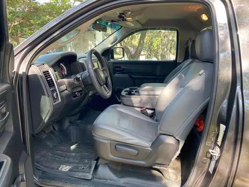 Used 2017 RAM 1500 Tradesman w/ Chrome Appearance Group AWD/4WD image 10