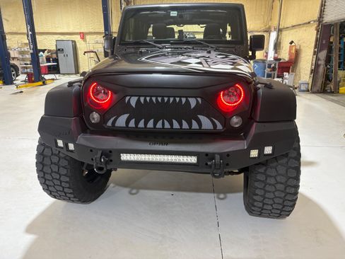 Used 2017 Jeep Wrangler Unlimited Sport w/ Quick Order Package 24S image 10