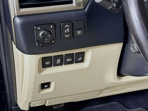 Used 2021 Lexus GX 460 Premium w/ Premium Package image 14