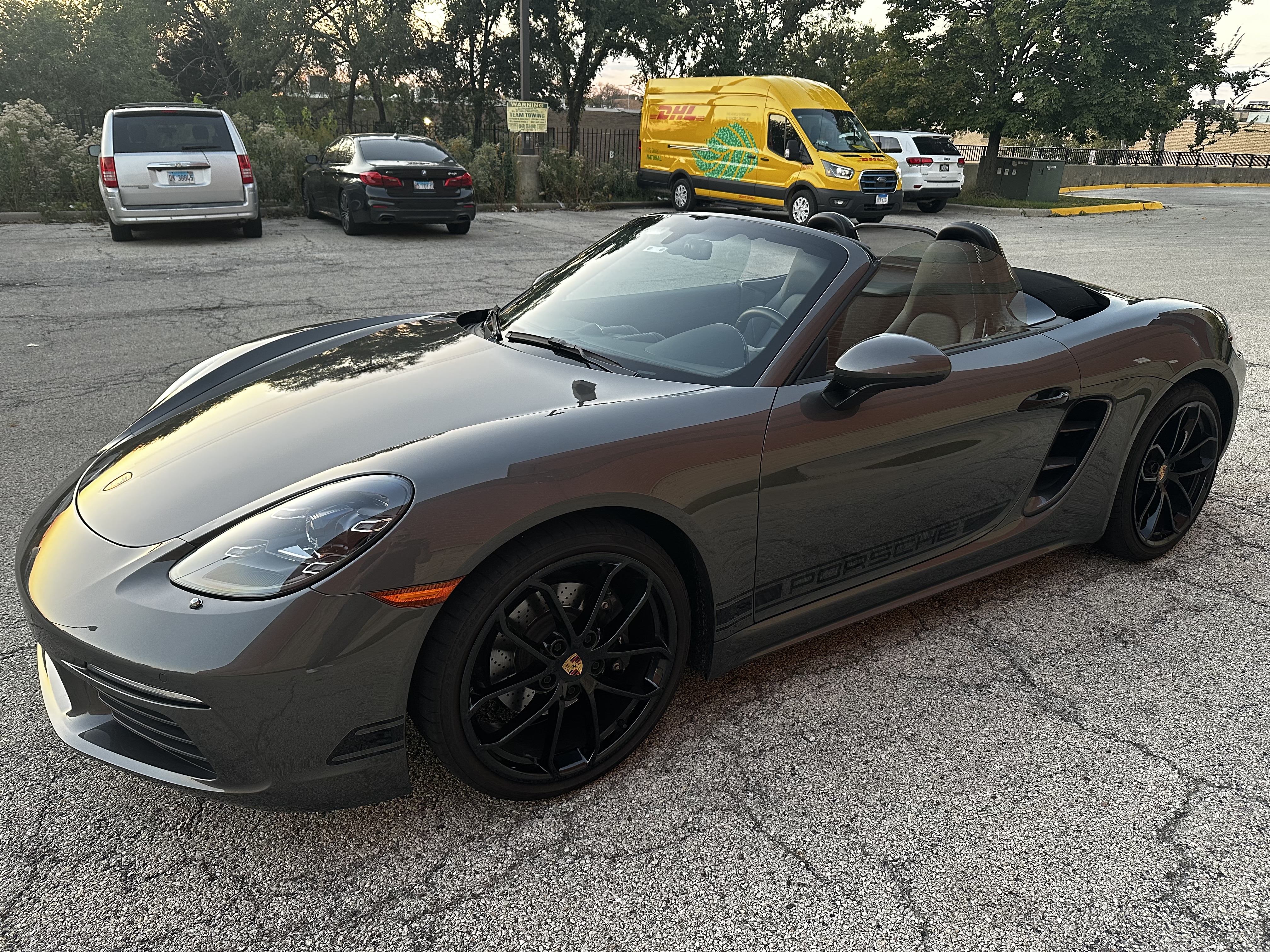 Used 2024 Porsche 718 Boxster RWD image 4