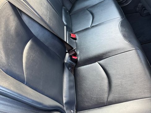 Used 2018 Toyota Prius Three Touring image 9