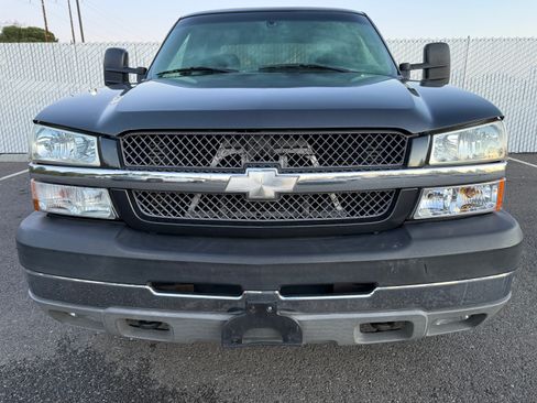 Used 2003 Chevrolet Silverado 2500 LS w/ Skid Plate Package image 6