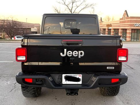 Used 2021 Jeep Gladiator Overland w/ Popular Equipment Package image 5