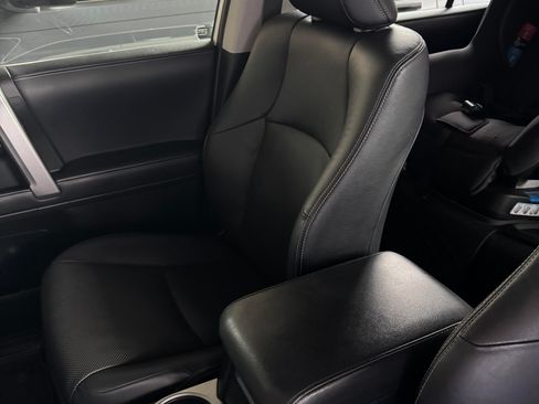 Used 2022 Toyota 4Runner Limited image 23