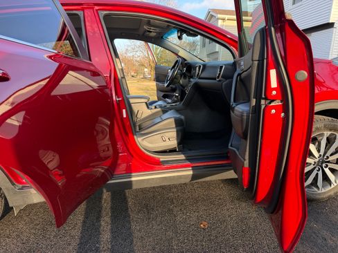 Used 2017 Kia Sportage EX w/ EX Technology Package image 11