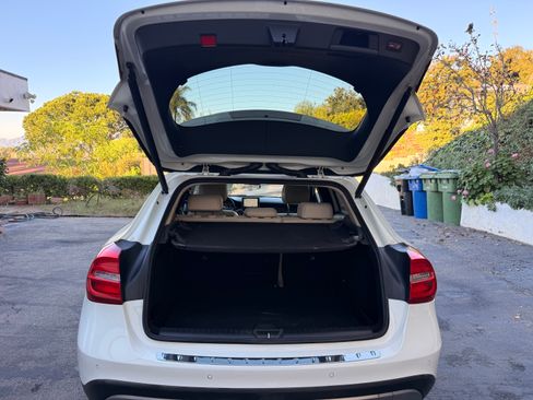 Used 2015 Mercedes-Benz GLA 250 4MATIC image 4