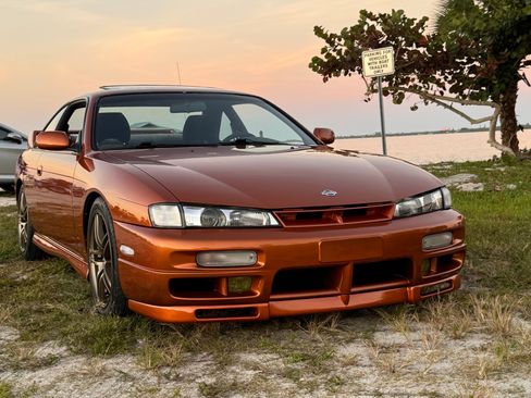 Used 1997 Nissan 240SX SE image 1