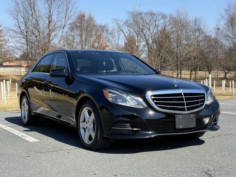 Used 2014 Mercedes-Benz E 350 E 350 4MATIC Sedan 4D image 1