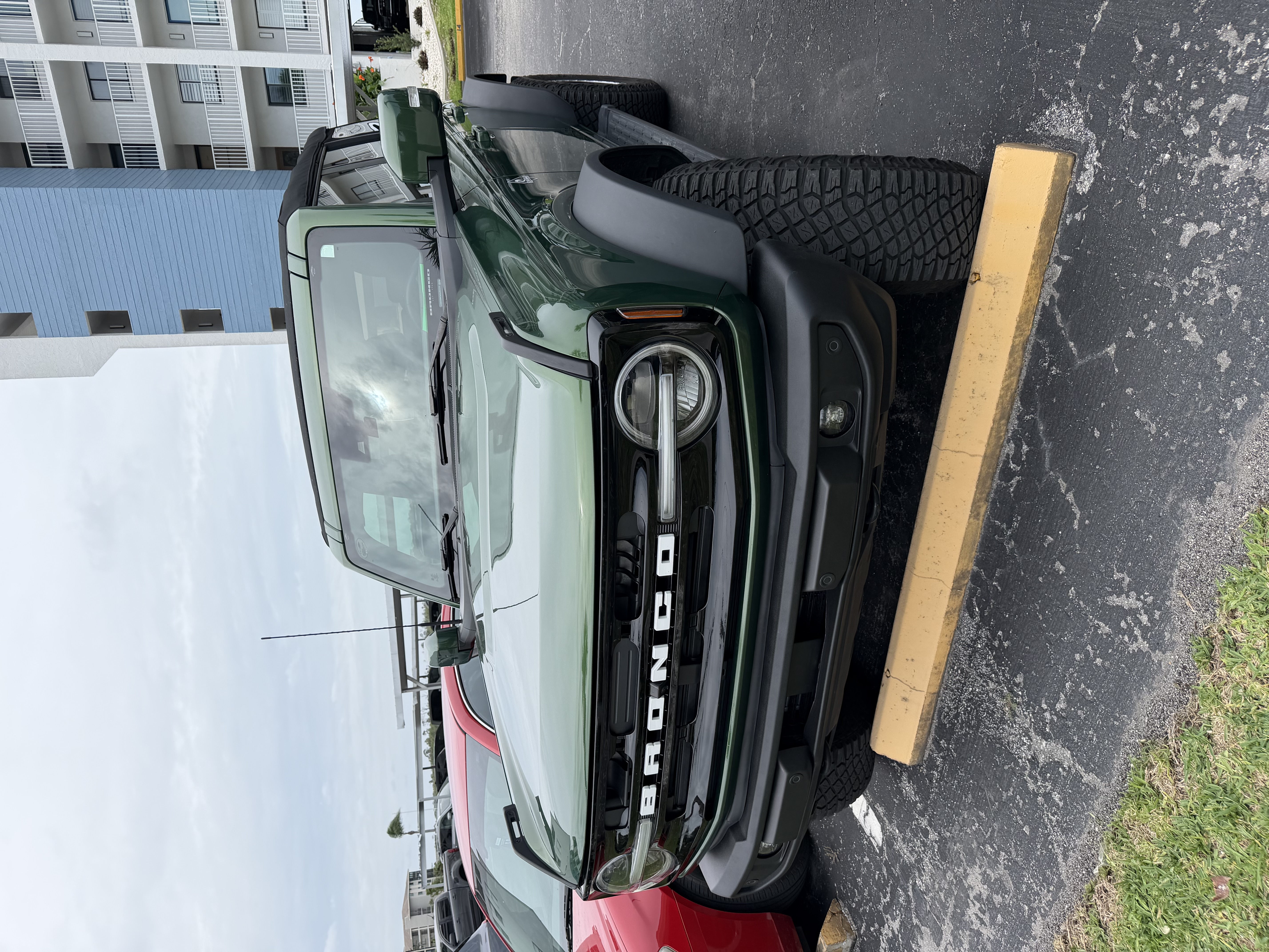 Used 2024 Ford Bronco Outer Banks w/ Sasquatch Package AWD/4WD image 4