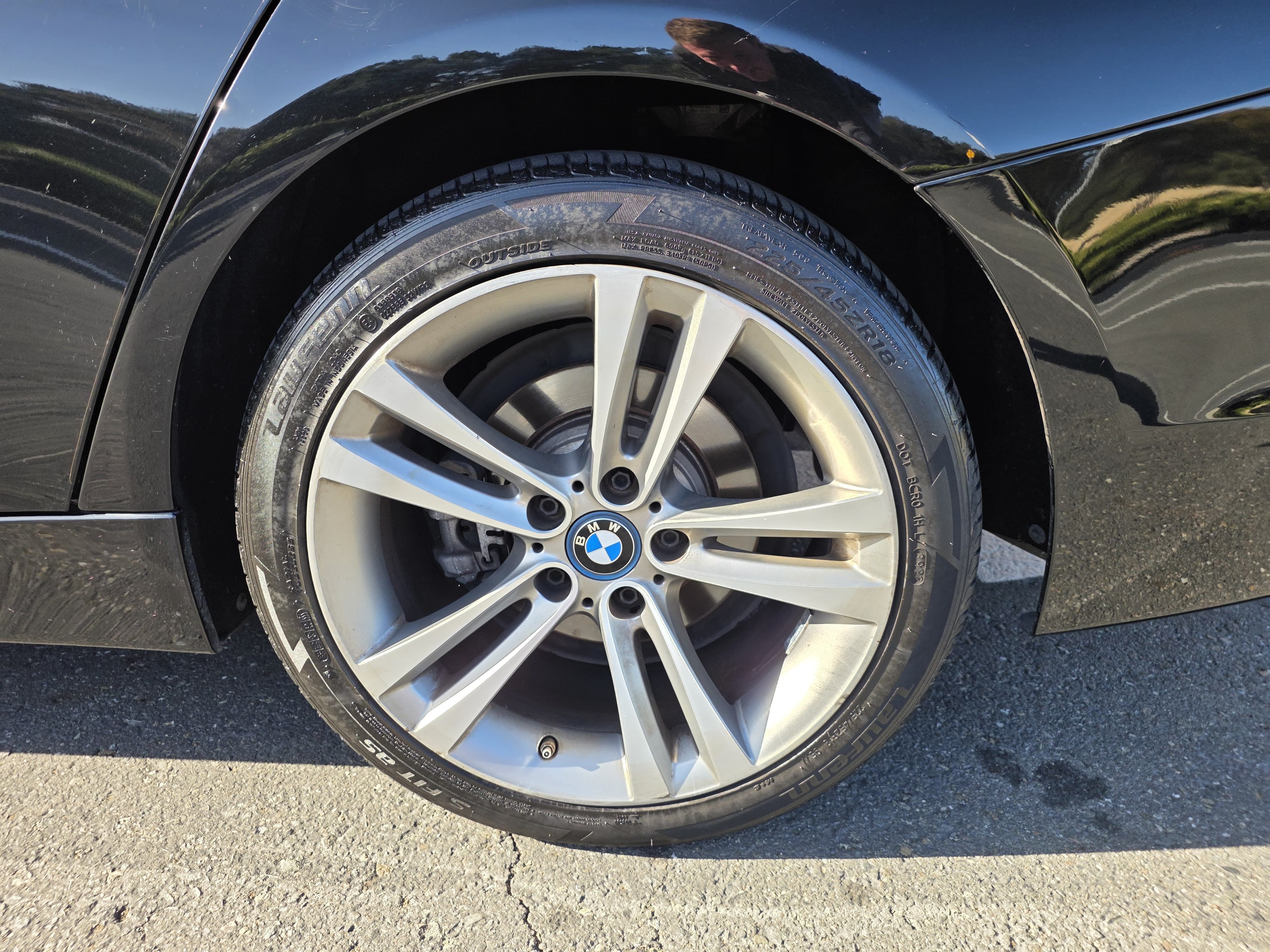 Used 2018 BMW 330e RWD image 9